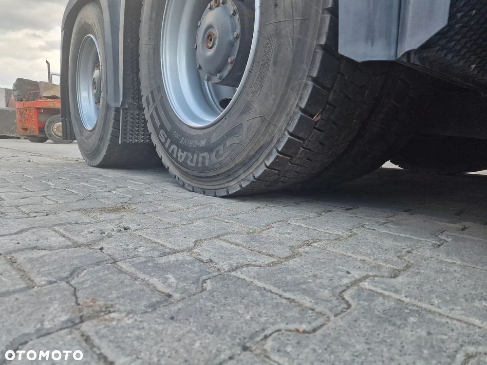 Mercedes-Benz Actros - 16