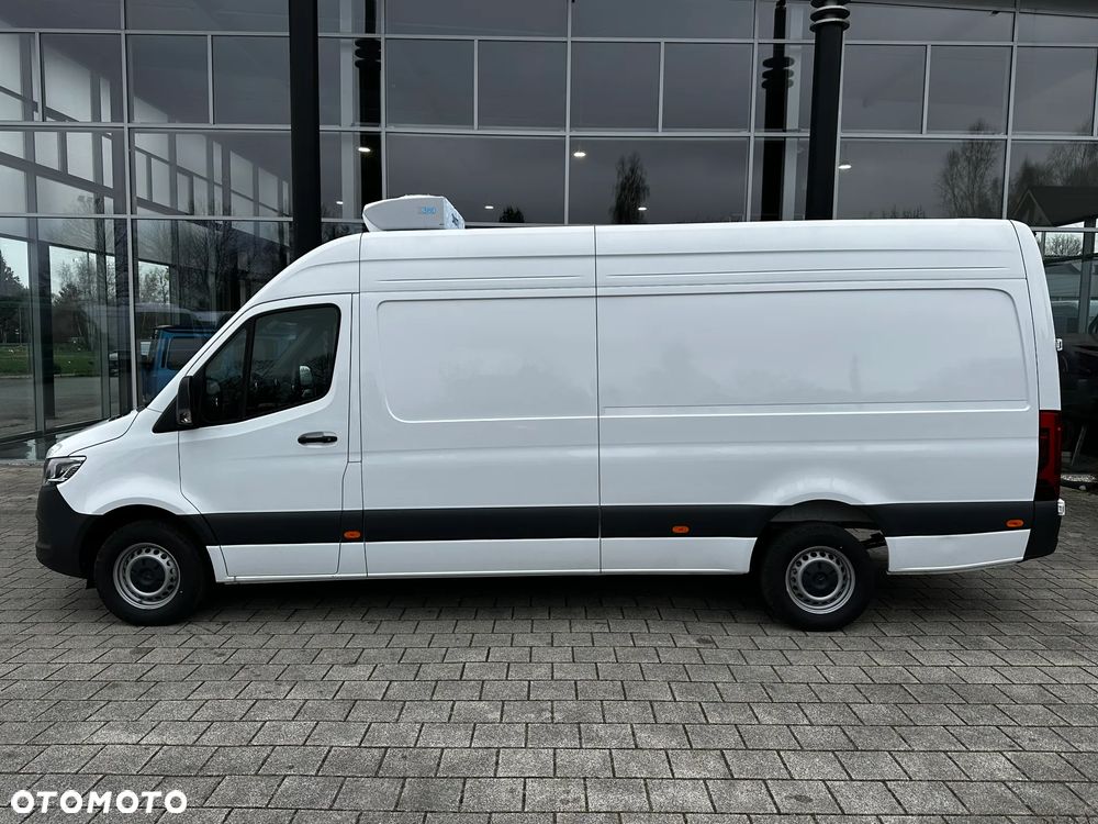 Mercedes-Benz Sprinter - 10