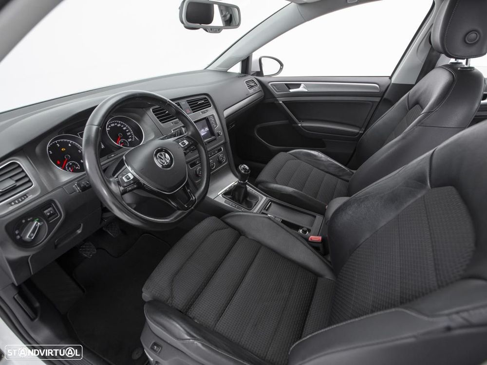 VW Golf - 9