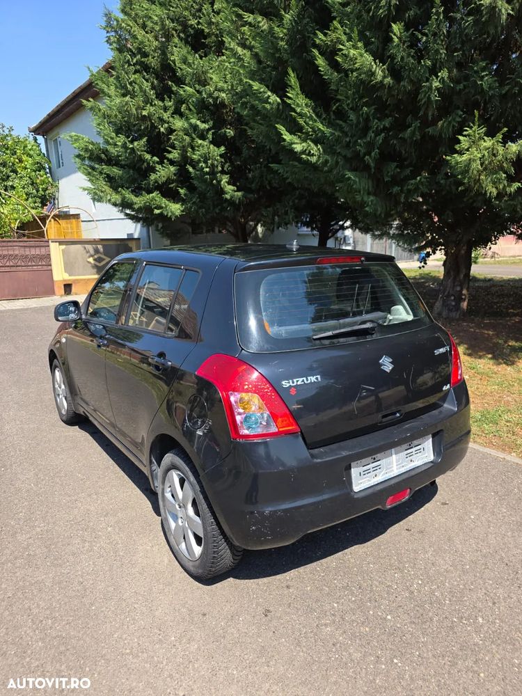Suzuki Swift 1.3 4x4 Comfort - 2