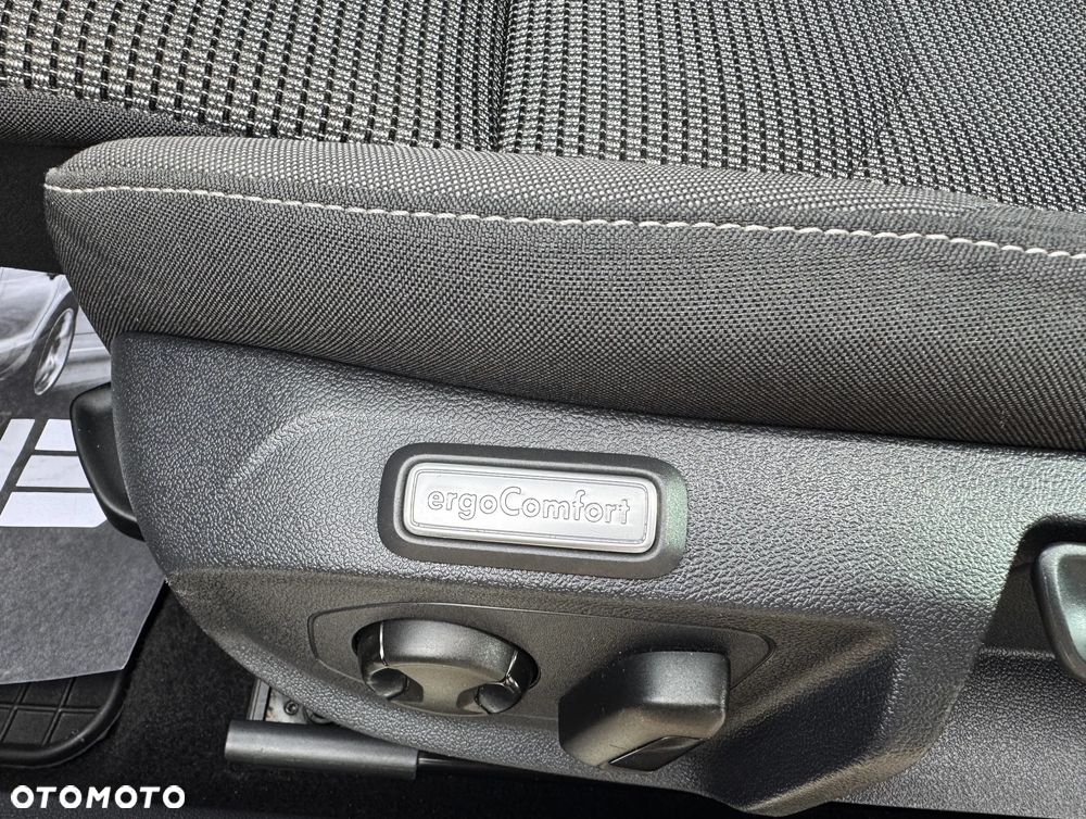 Volkswagen Arteon 2.0 TDI SCR DSG Elegance - 28