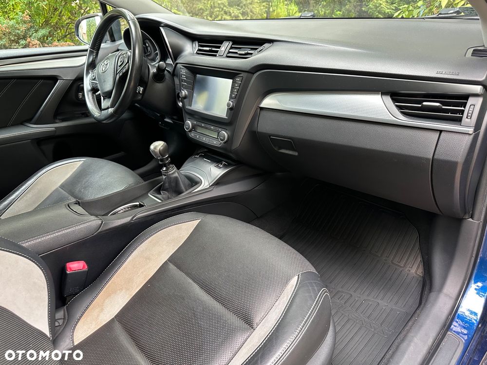 Toyota Avensis 2.0 D-4D Prestige - 9