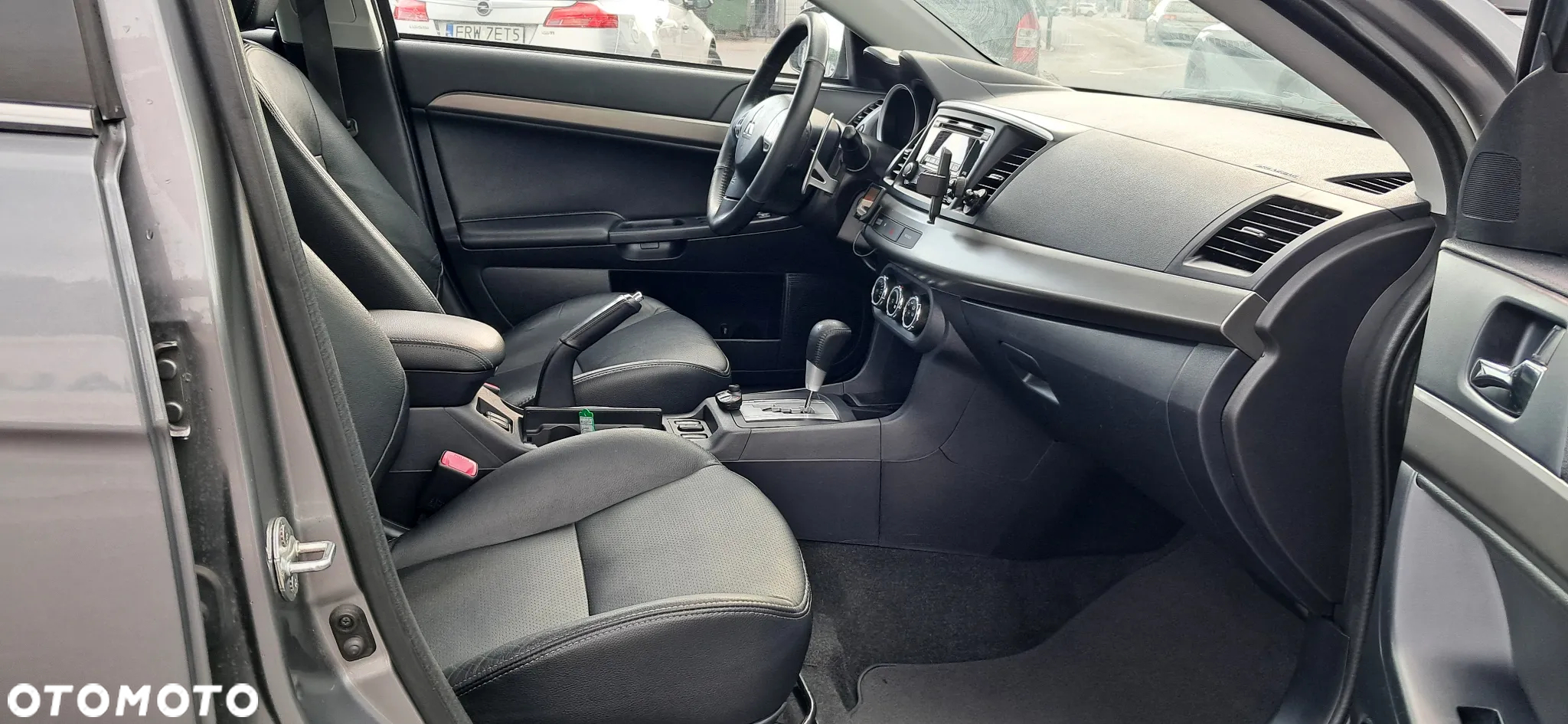 Mitsubishi Lancer 1.8 Invite CVT - 9
