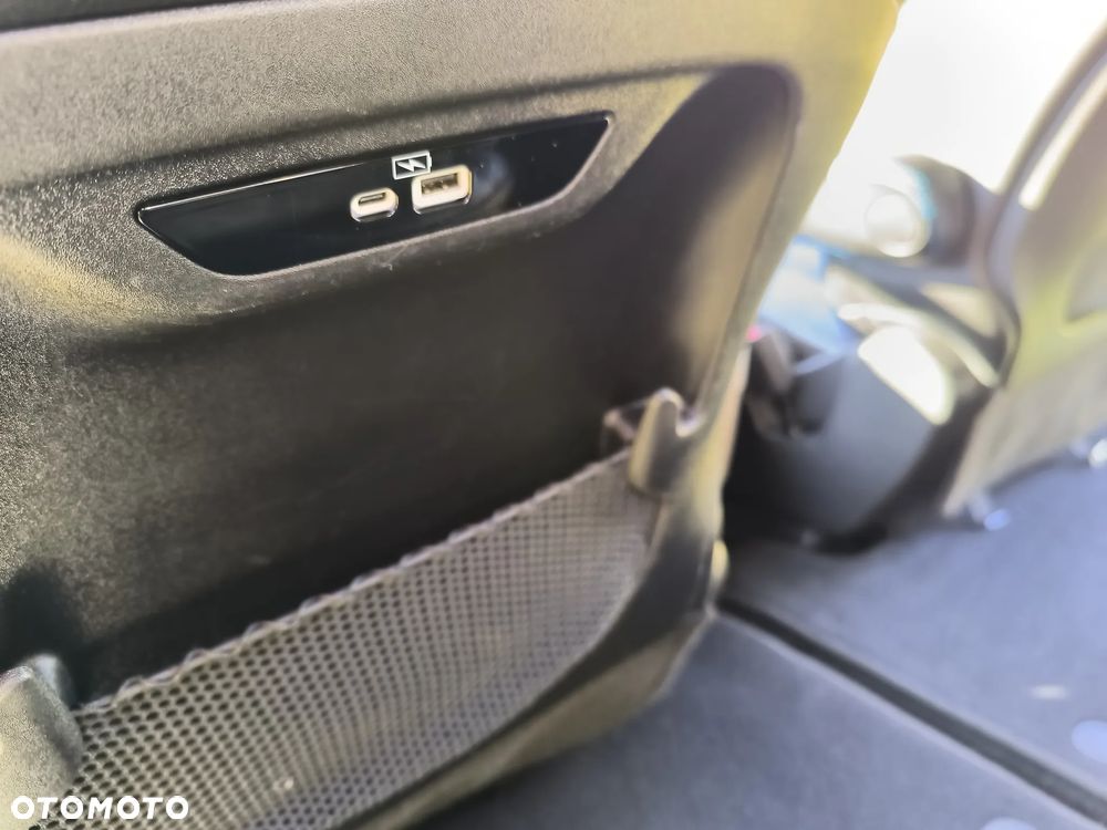 Chrysler Pacifica - 10