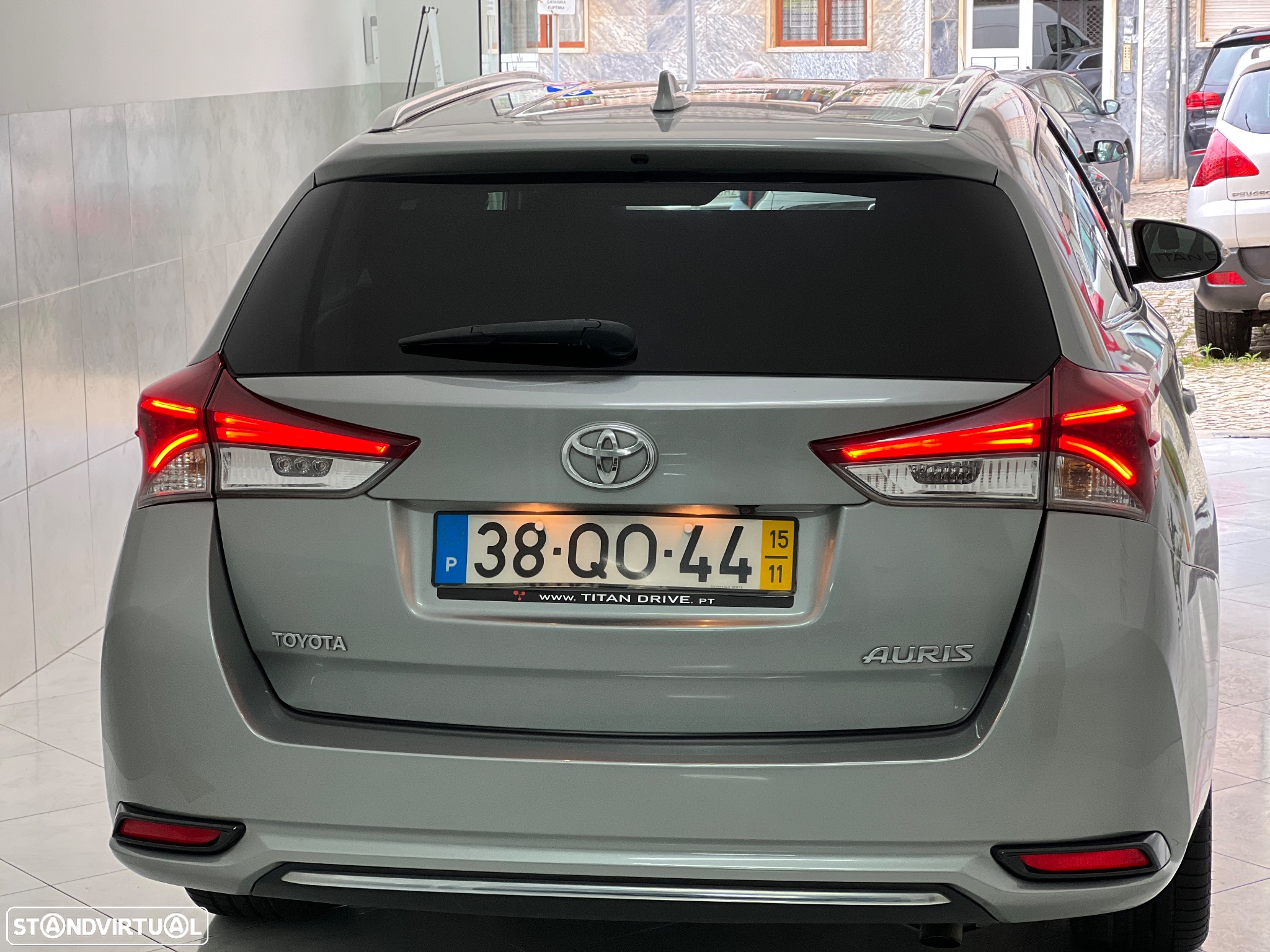 Toyota Auris Touring Sports 1.6 D-4D Comfort +P.Sport+Navi - 26