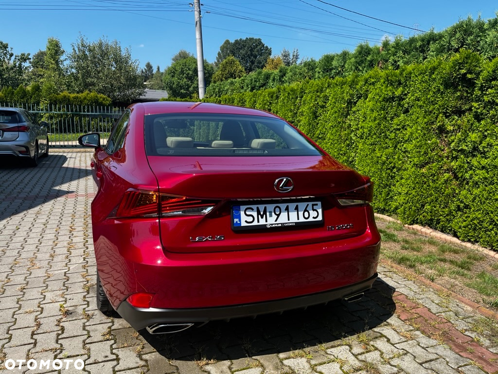 Lexus IS 200t / 300 Elegance - 8