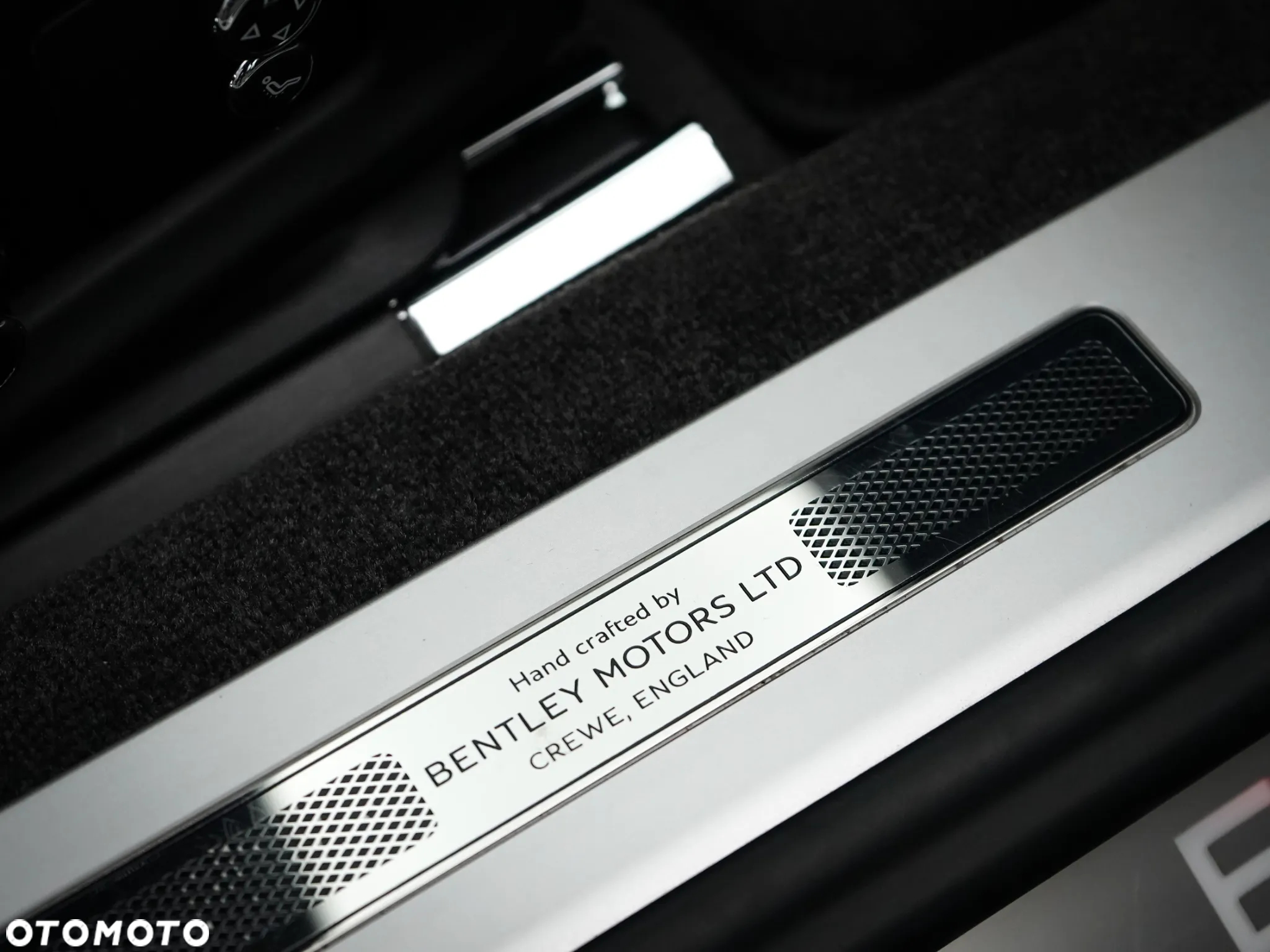 Bentley Continental GT New V8 - 20