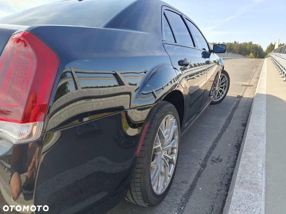 Chrysler 300C - 5
