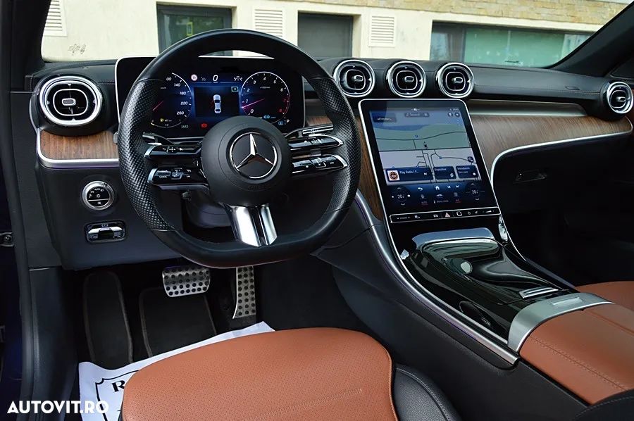 Mercedes-Benz C 300 4Matic 9G-TRONIC AMG Line - 33