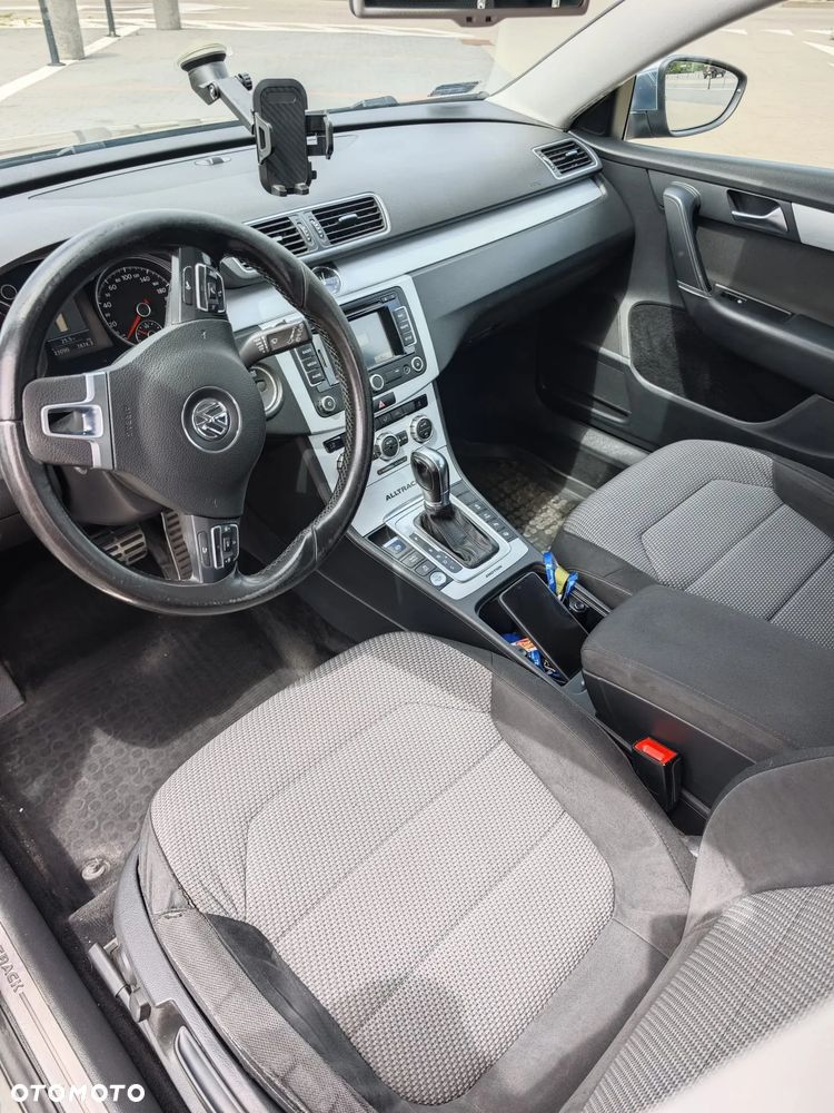 Volkswagen Passat 2.0 TDI Comfortline DSG - 27