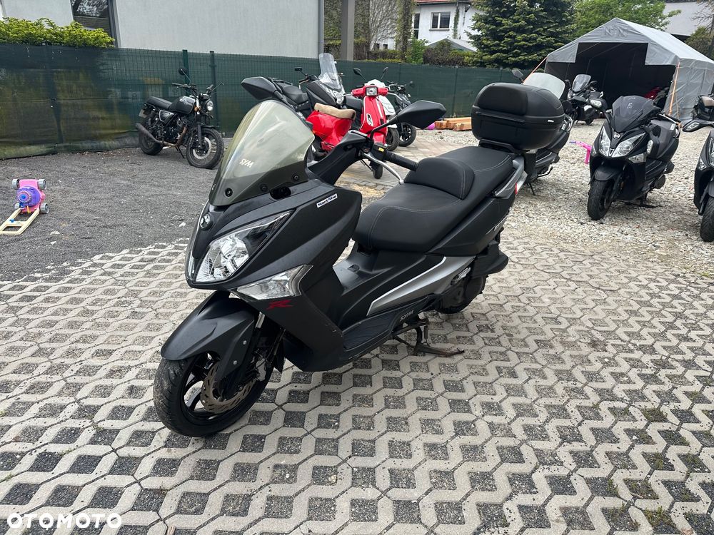 SYM GTS - 1