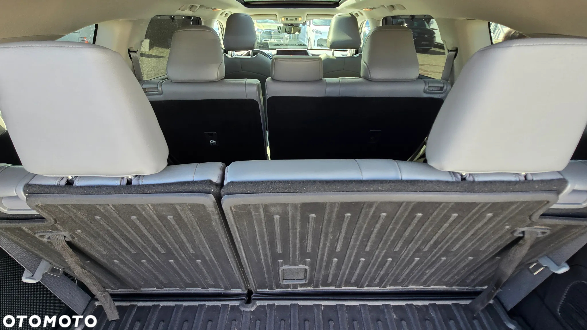 Toyota Highlander 2.5 Hybrid Executive Style - 11