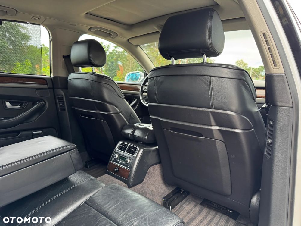 Audi A8 4.2 Quattro Langversion - 32