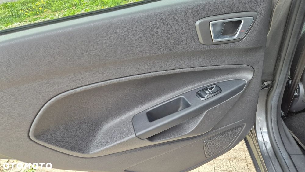 Ford Fiesta 1.0 EcoBoost STart-Stop Titanium - 22