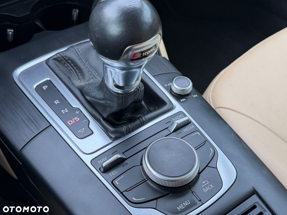 Audi A3 Sportback 1.2 TFSI Ambiente S tronic - 18