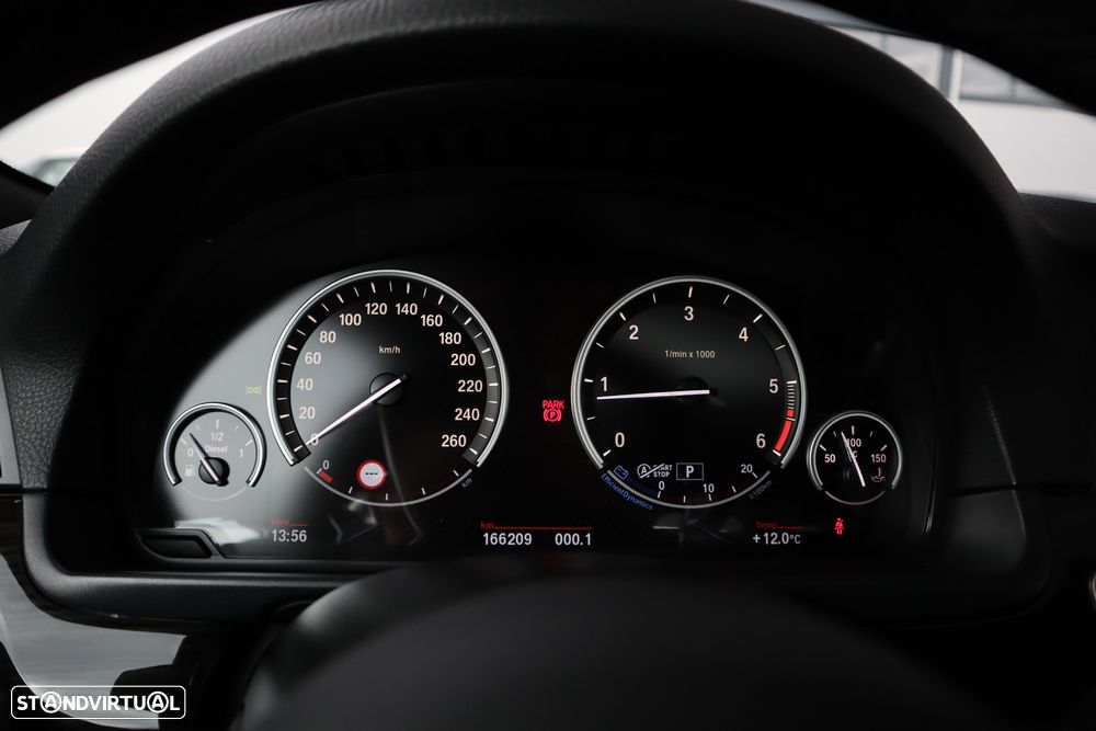 BMW 525 d xDrive Sport-Aut. - 34