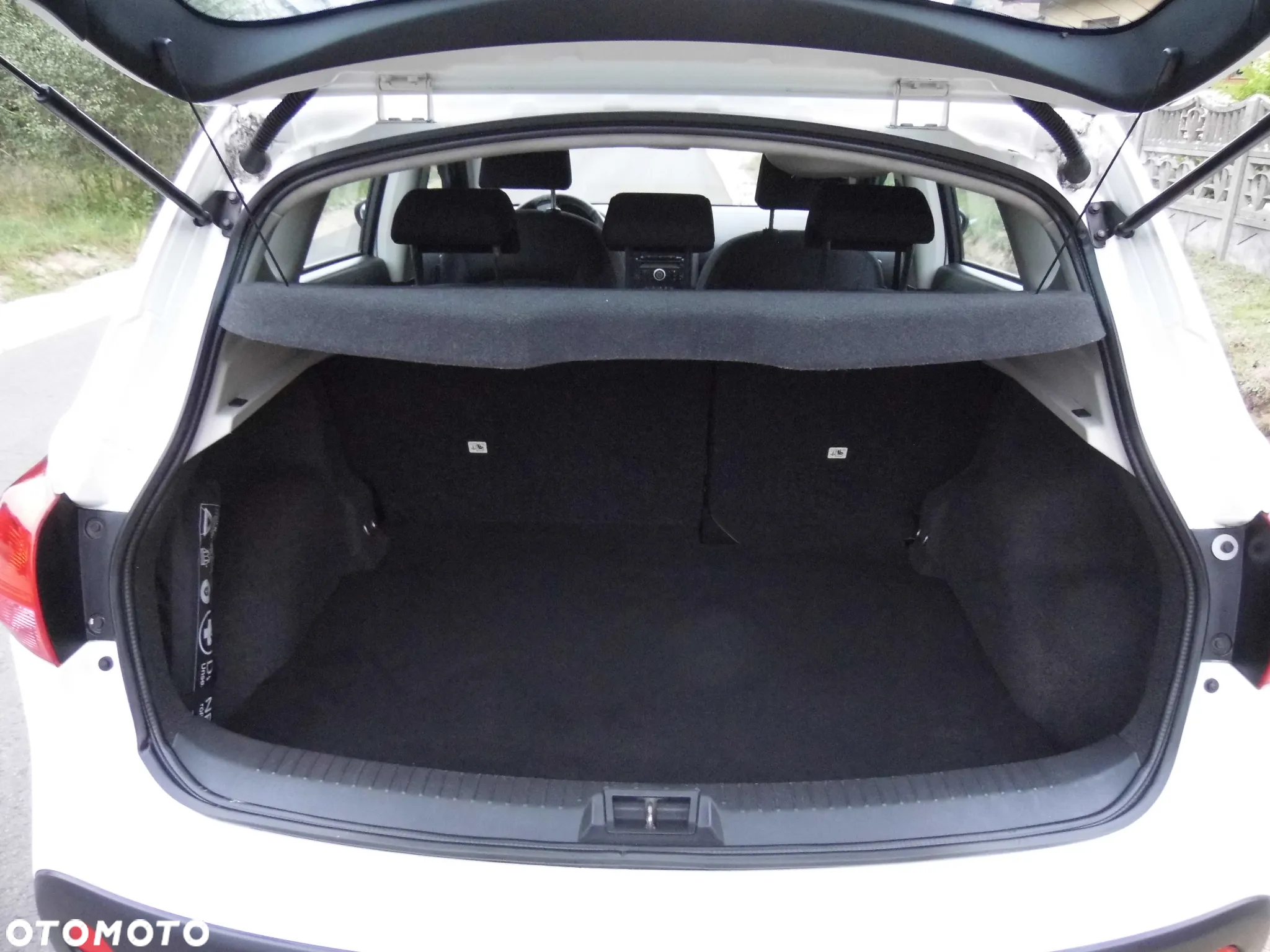 Nissan Qashqai 1.6 visia - 13
