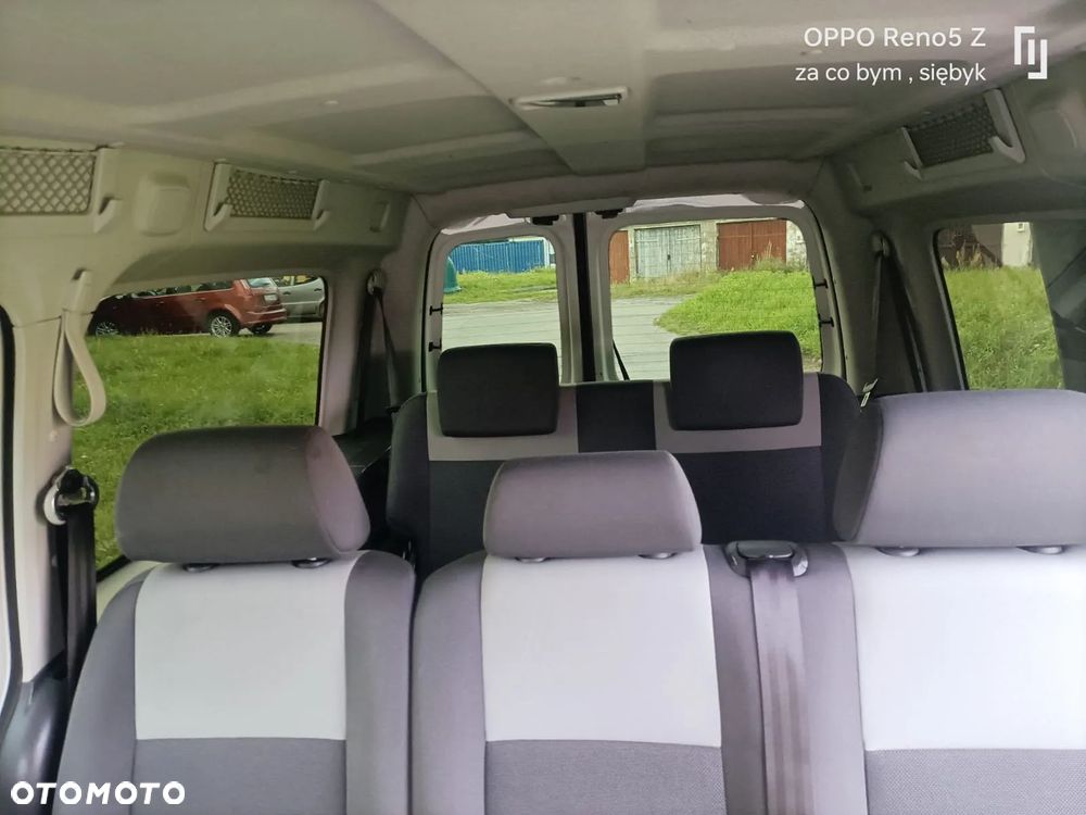 Volkswagen Caddy 1.6 TDI Highline Mixt DSG - 26