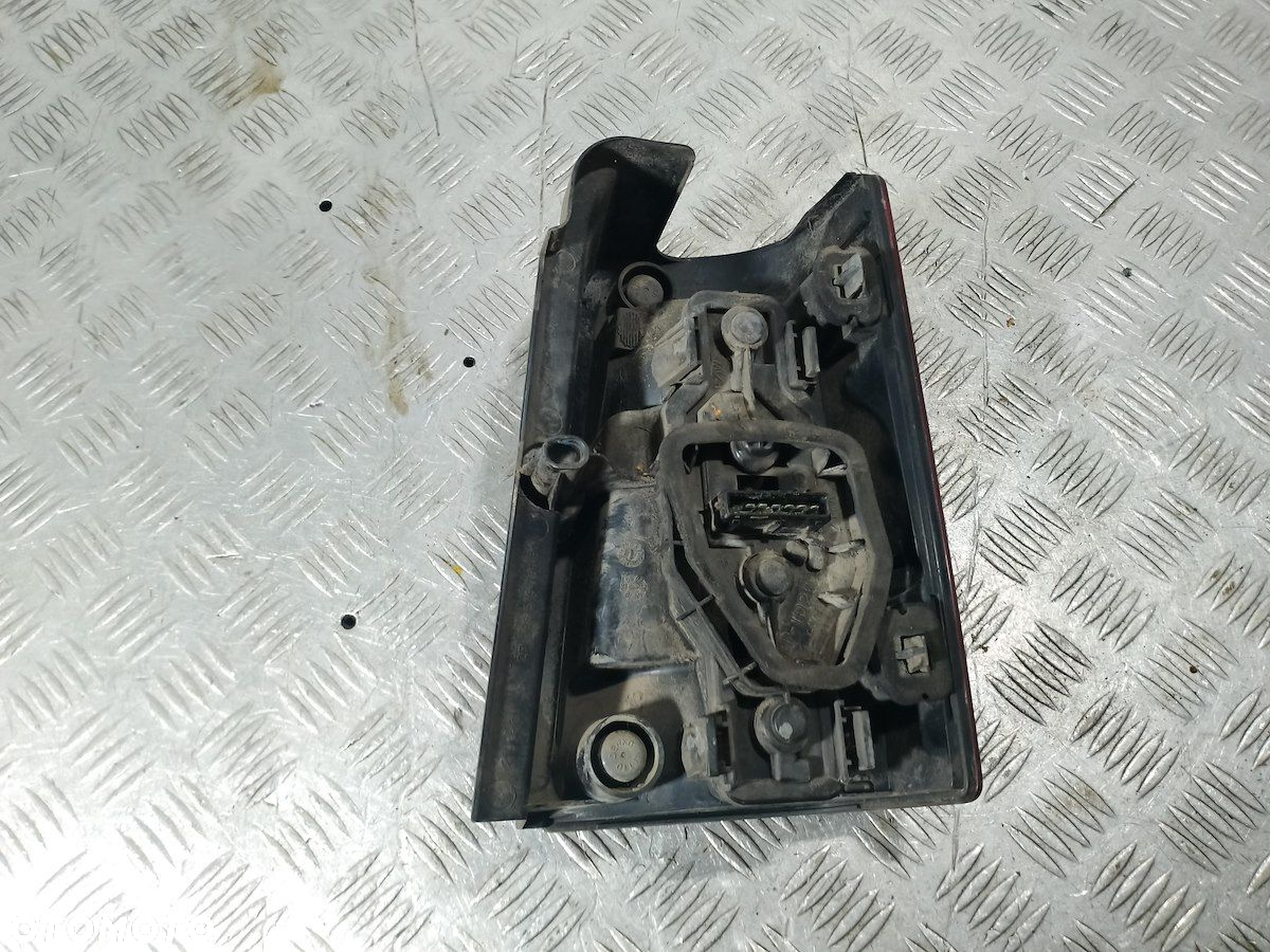 LAMPA TYLNA LEWA CITROEN BERLINGO I FL - 3