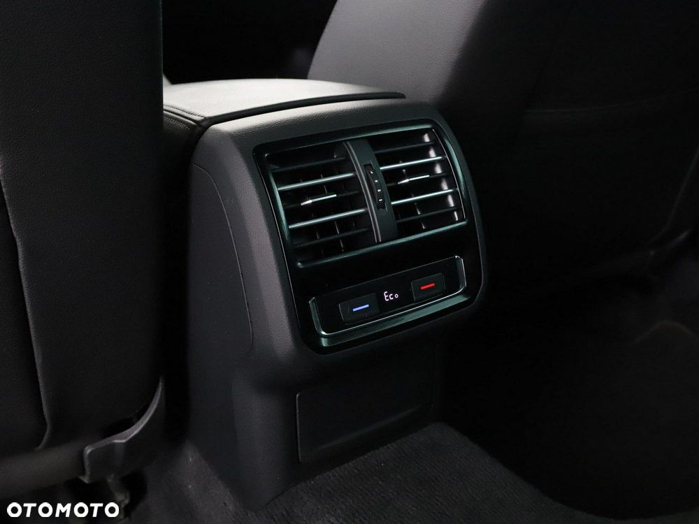 Volkswagen Passat 1.4 TSI Plug-In Hybrid GTE DSG - 38