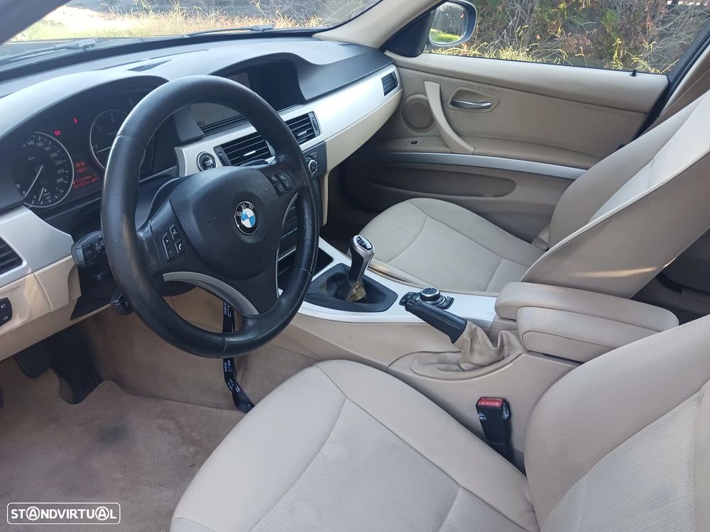 BMW 318 d Navigation - 18