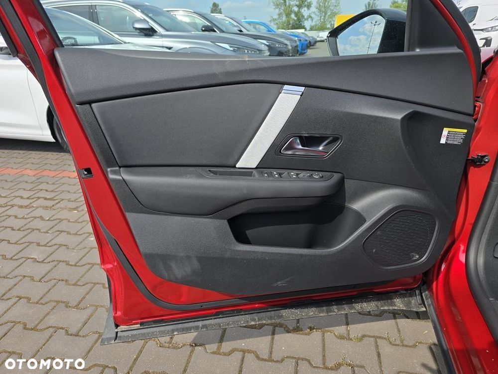 Citroën C4 1.2 mHEV Max eDCT6 - 12