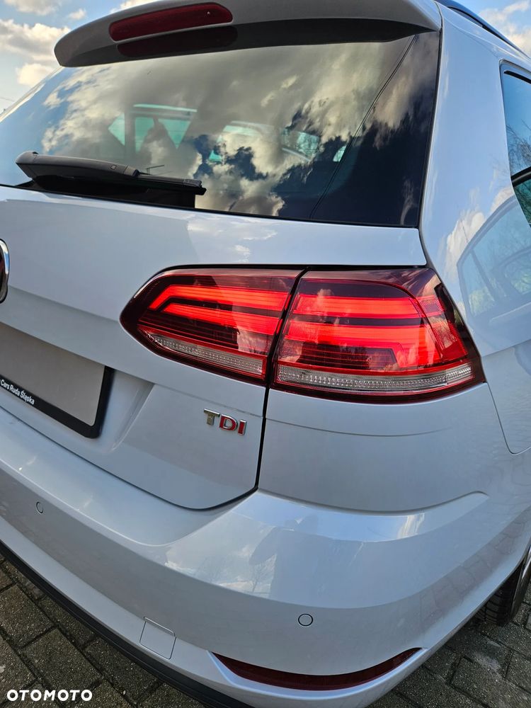 Volkswagen Golf - 38