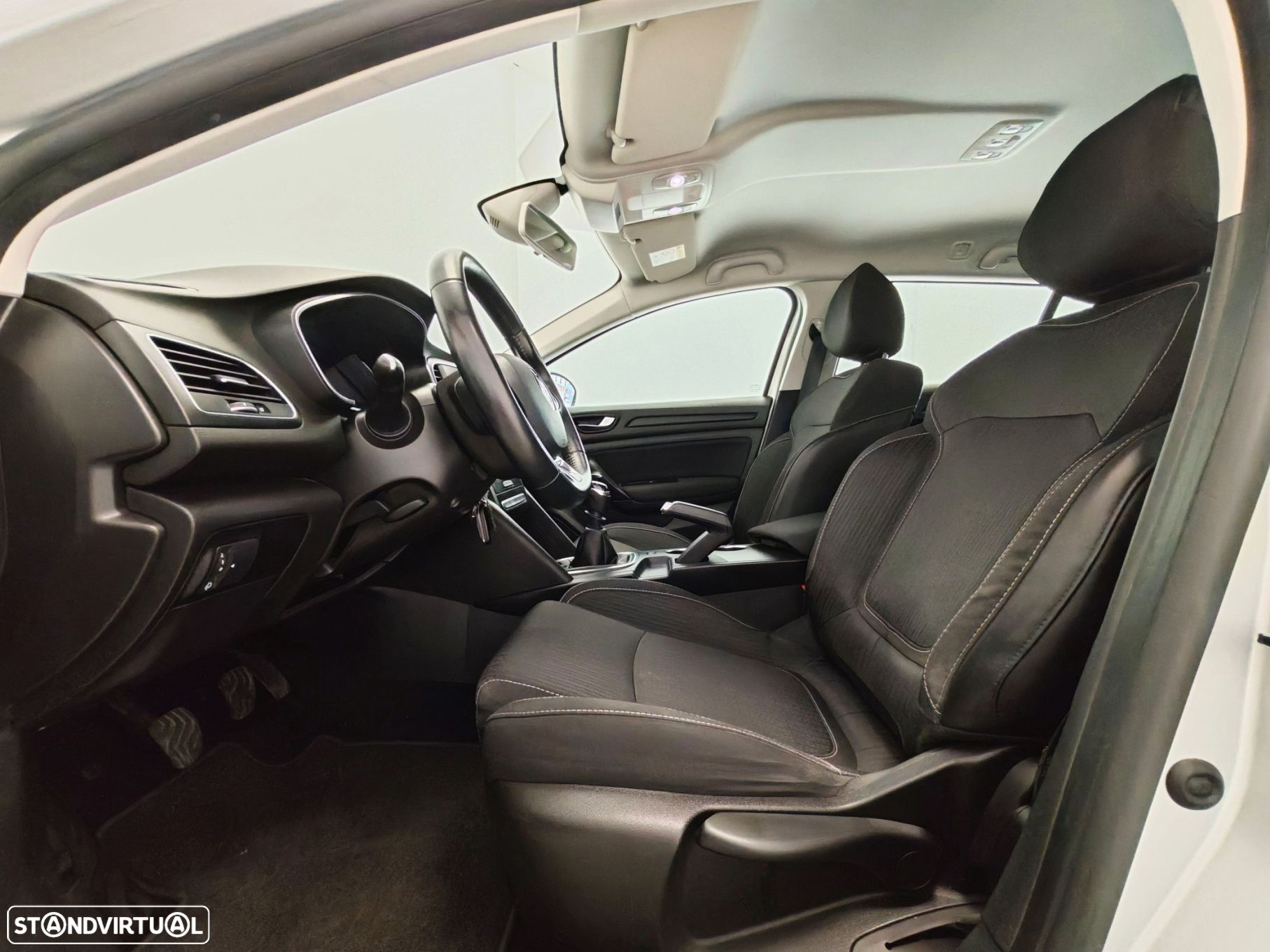 Renault Mégane Sport Tourer 1.5 dCi Zen - 33