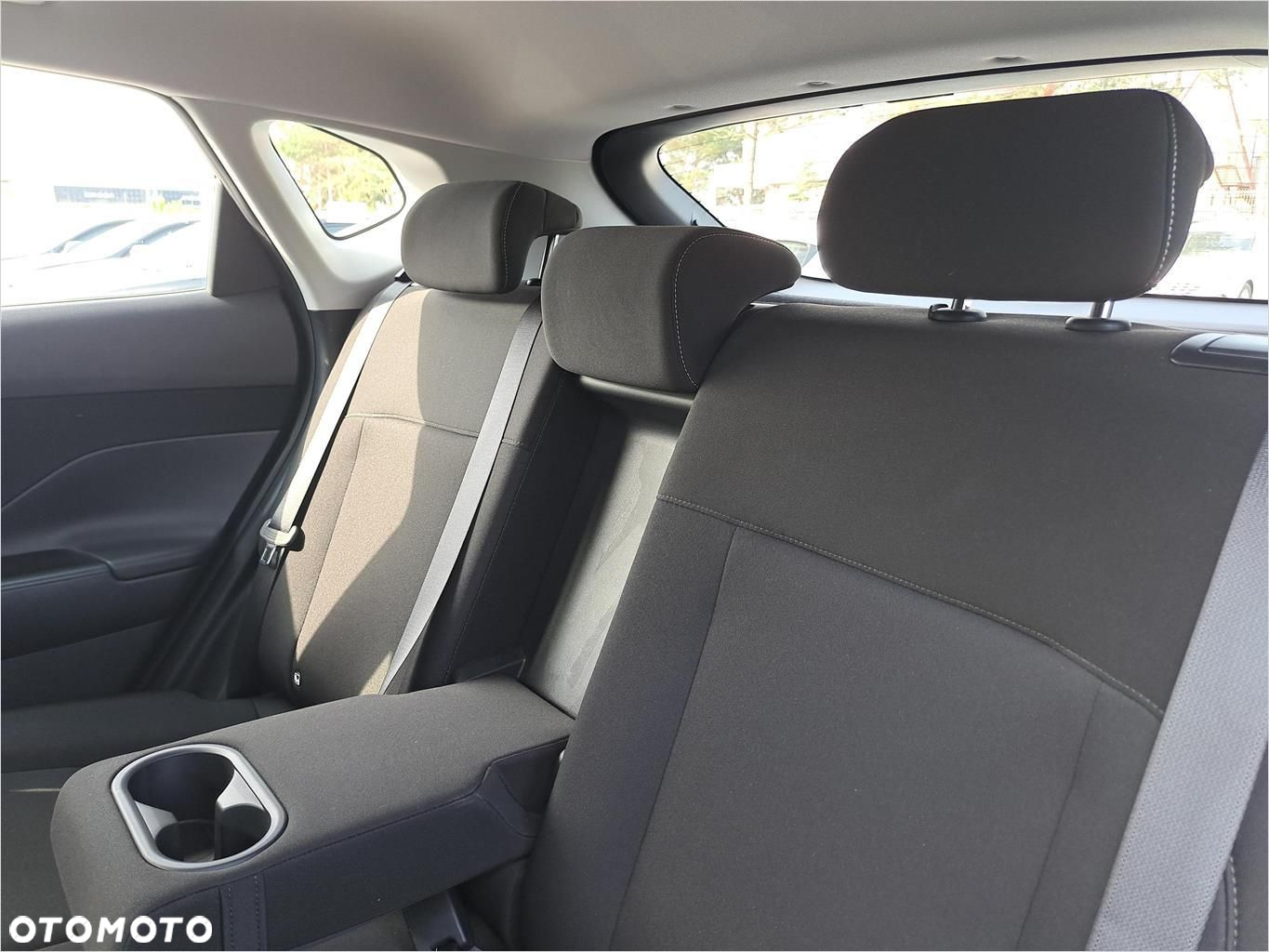 Hyundai Kona - 16
