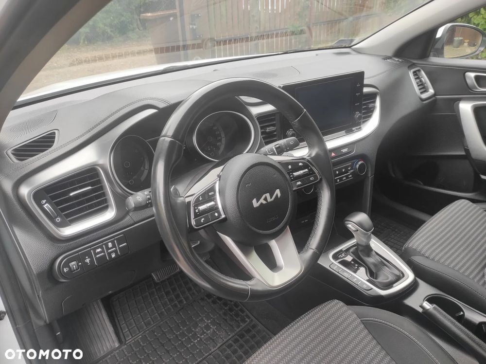Kia Ceed 1.5 T-GDI M DCT - 16