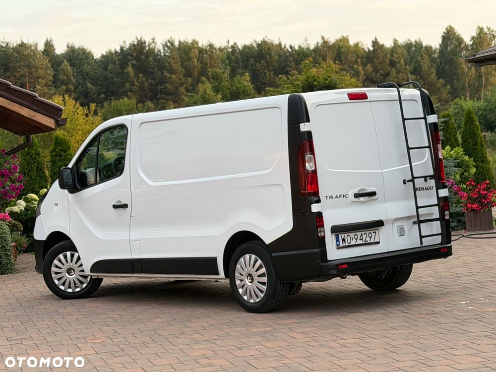 Renault Trafic - 17