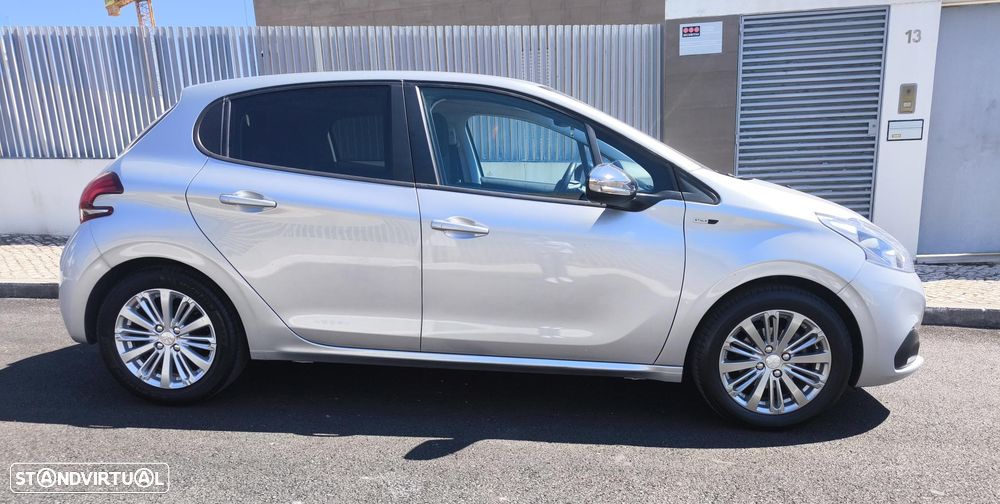 Peugeot 208 1.2 PureTech Style - 2