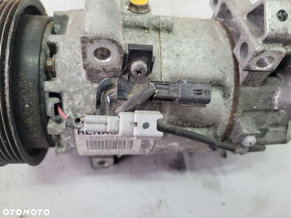 Sprężarka pompa klimatyzacji Renault CLIO IV Captur 1.5 DCI 926002352R - 2