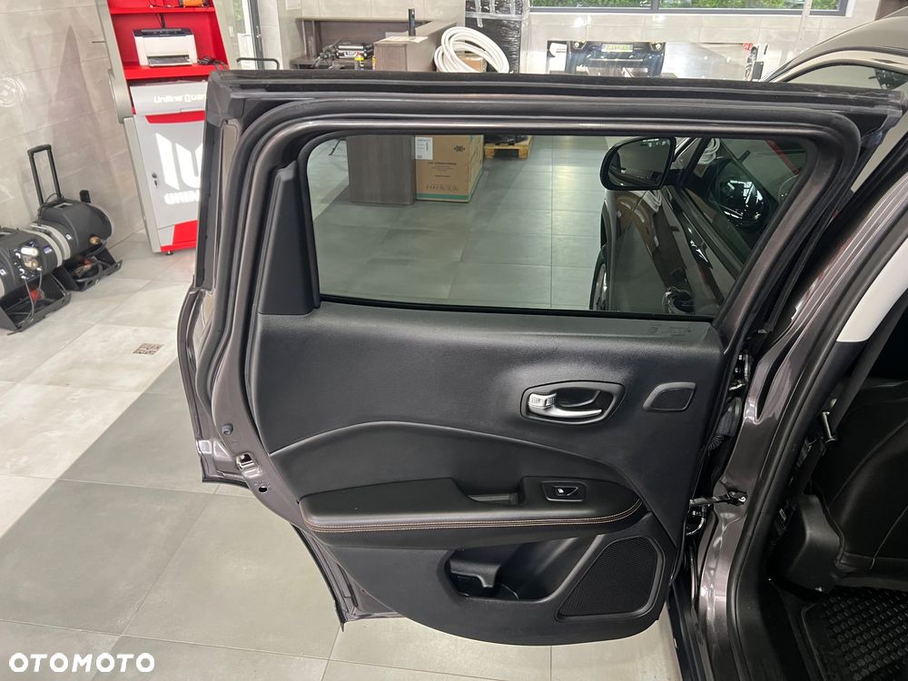 Jeep Compass 1.4 TMair Sport FWD S&S - 20