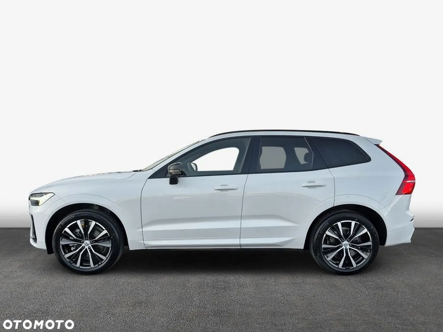 Volvo XC 60 B4 B Plus Dark - 27