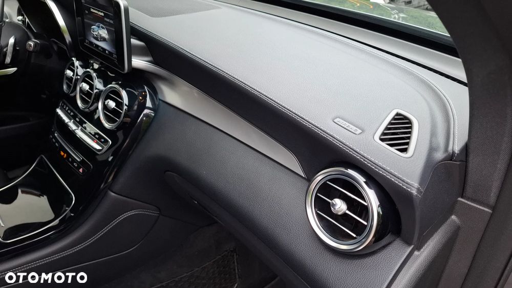 Mercedes-Benz GLC - 15