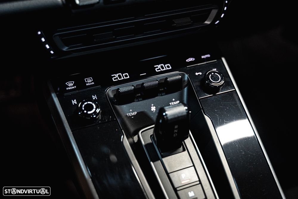 Porsche 911 (992) Carrera 4 PDK - 15