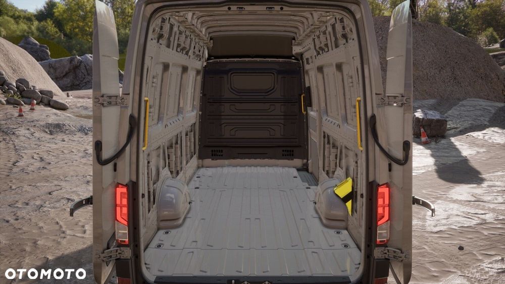Volkswagen Crafter - 13