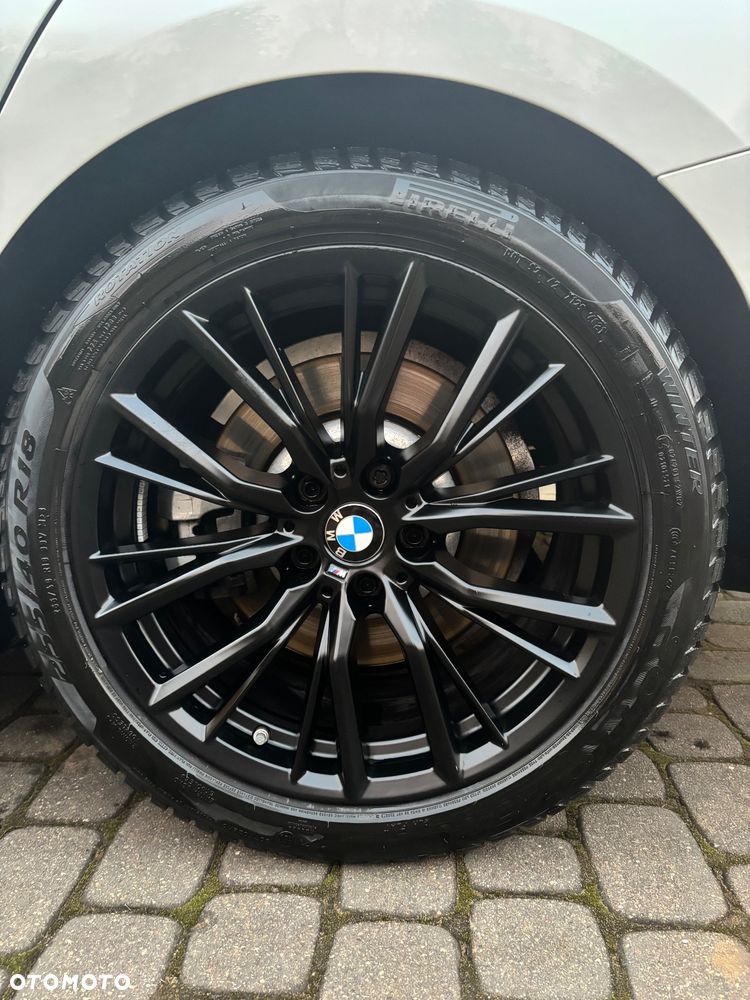 BMW Seria 3 330i xDrive - 7