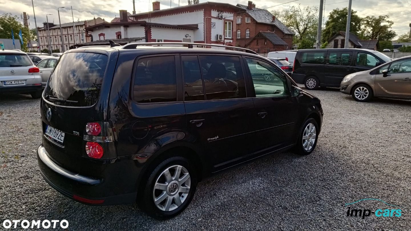 Volkswagen Touran 1.9 TDI Freestyle - 6