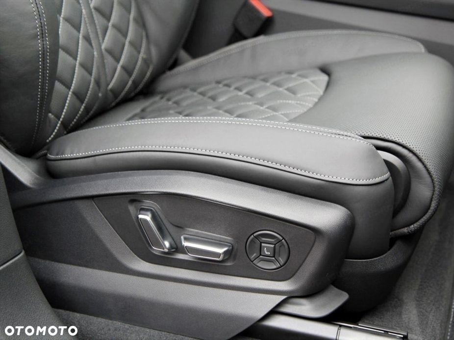 Audi Q8 - 15