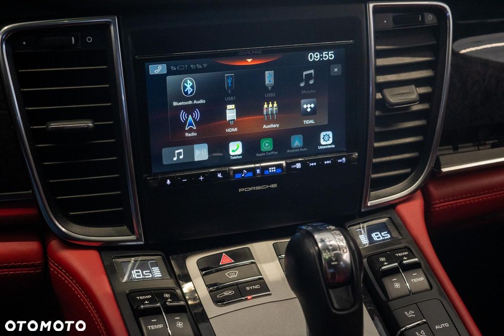 Porsche Panamera - 18