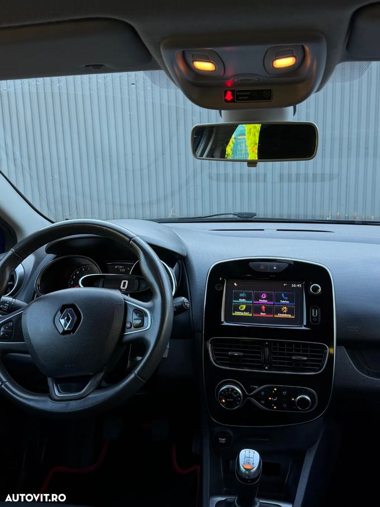 Renault Clio - 8