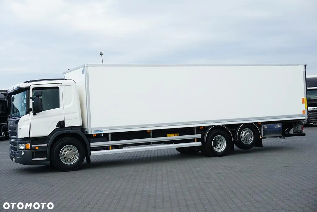 Scania P 320 / EURO 6 / KONTENER + WINDA / 22 PALETY / OŚ SKRĘTNA - 3
