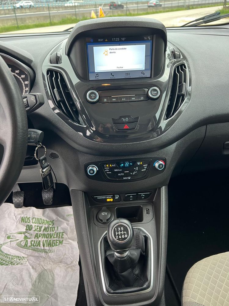 Ford Tourneo Courier - 12