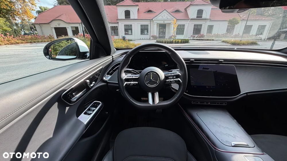 Mercedes-Benz Klasa E - 21