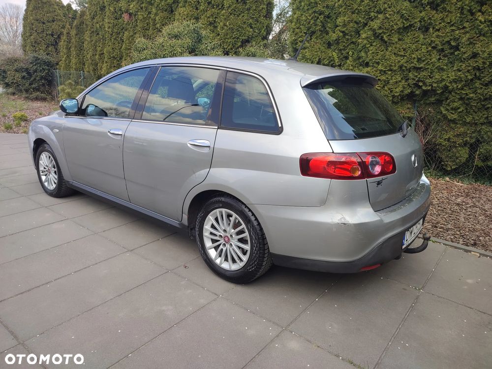 Fiat Croma 1.9 JTD Dynamic - 2