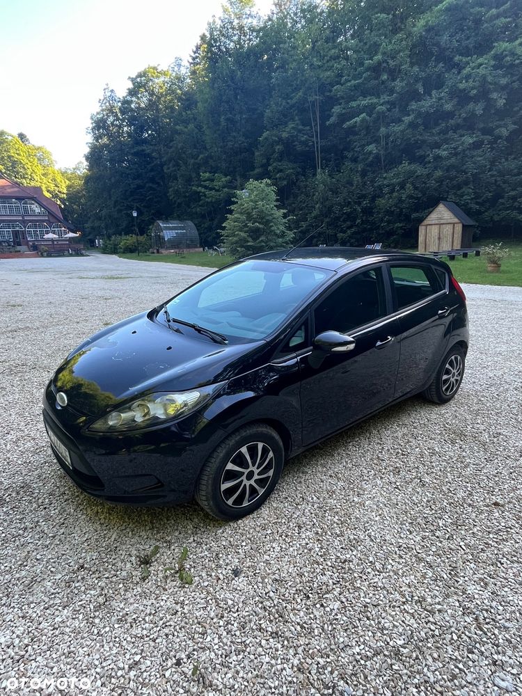 Ford Fiesta 1.25 Ambiente - 1