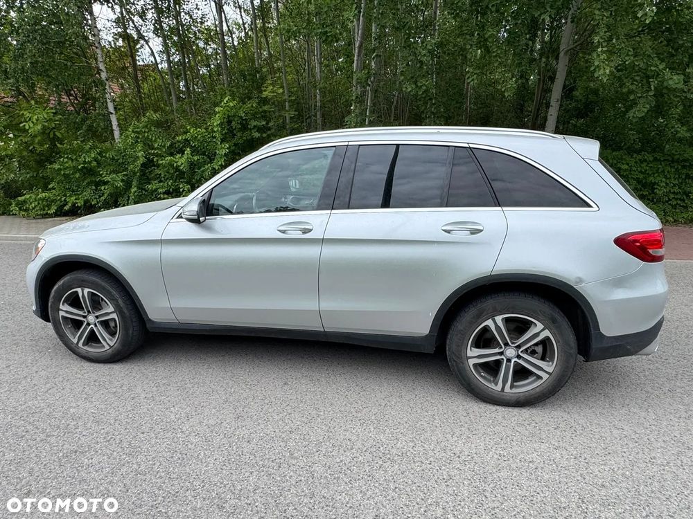 Mercedes-Benz GLC 300 4Matic 9G-TRONIC Exclusive - 12