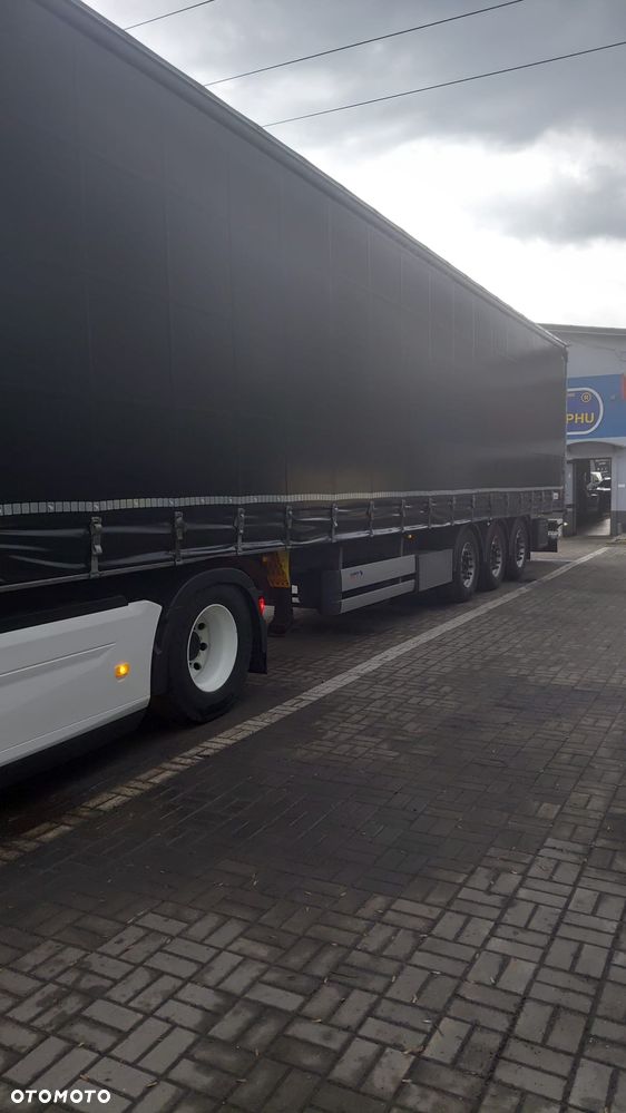 Schmitz Cargobull Varios - 3
